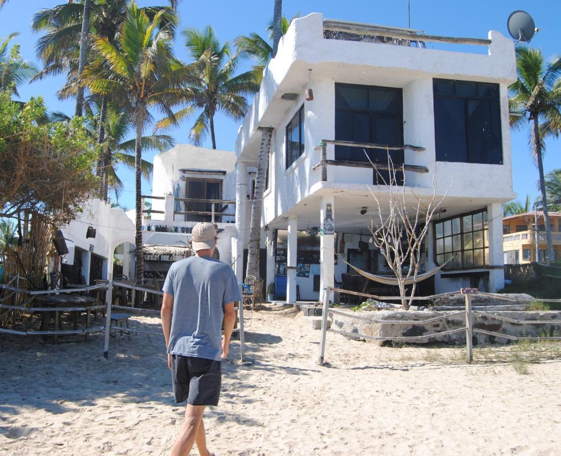 Hotel Hostal Galapagos By Bar De Beto Puerto Villamil Exterior foto