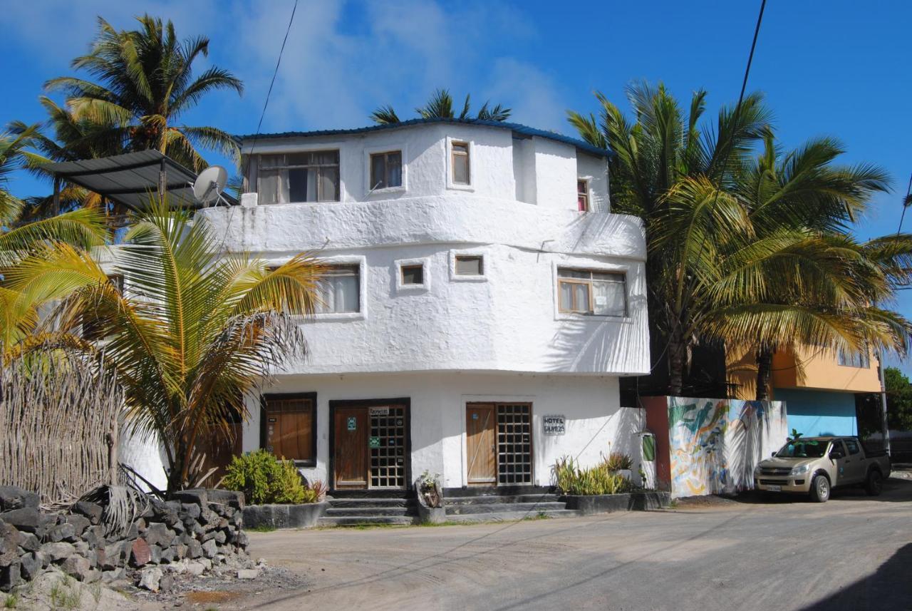 Hotel Hostal Galapagos By Bar De Beto Puerto Villamil Exterior foto